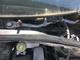 Moteur essuie glace avant