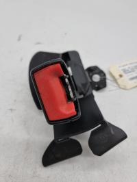 Attache ceinture arriere droit
