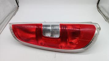 Fanale posteriore principale sinistro (luci)