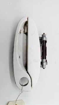 Poignee porte avant gauche