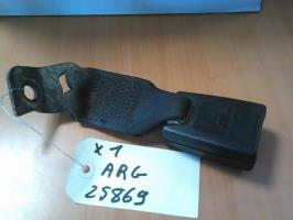 Attache ceinture arriere gauche