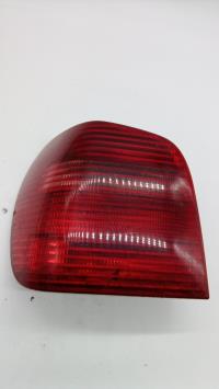 Fanale posteriore principale sinistro (luci)