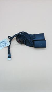 Attache ceinture arriere gauche
