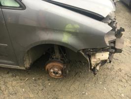 Bras inferieur avant droit