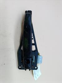 Poignee porte avant gauche