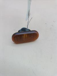 Ripetitore lampeggiante anteriore sinistro (Luci)