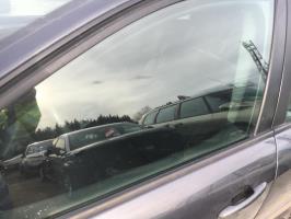 Vitre avant gauche