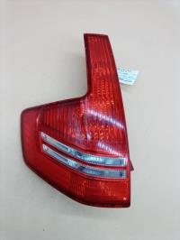 Fanale posteriore principale sinistro (luci)