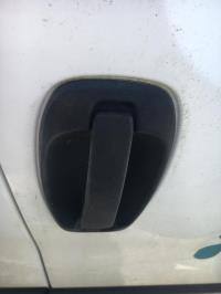 Poignee porte avant droit