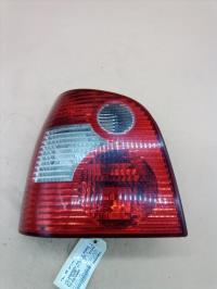 Fanale posteriore principale sinistro (luci)