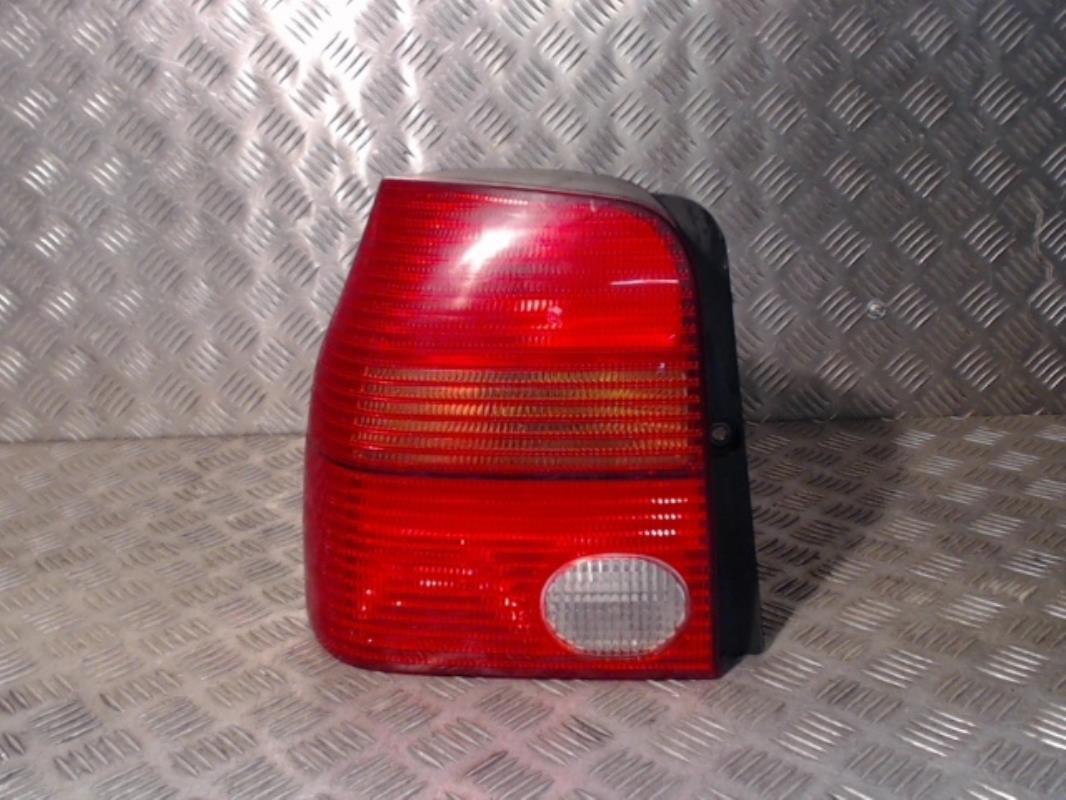 Fanale posteriore principale sinistro (luci)
