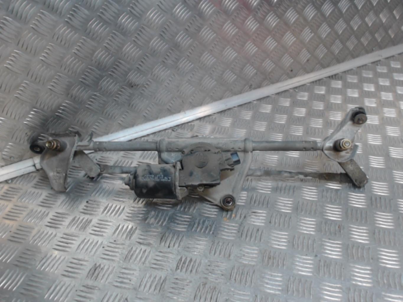Moteur essuie glace avant