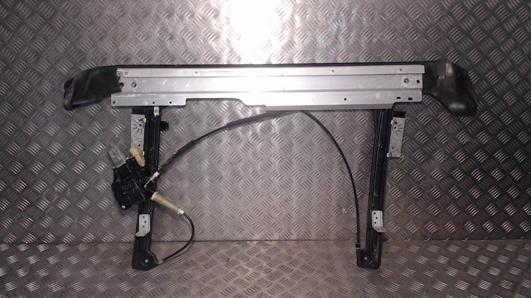 Leve vitre electrique avant droit