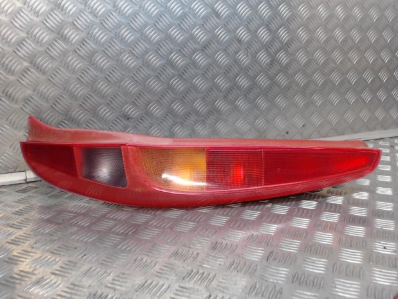 Fanale posteriore principale destro (luci)