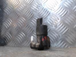 Pompe lave glace avant