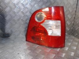 Feu arriere principal droit (feux)