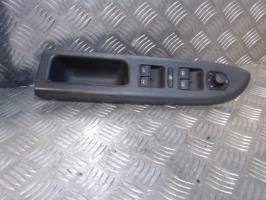 Interruptor de elevalunas delantero izquierdo