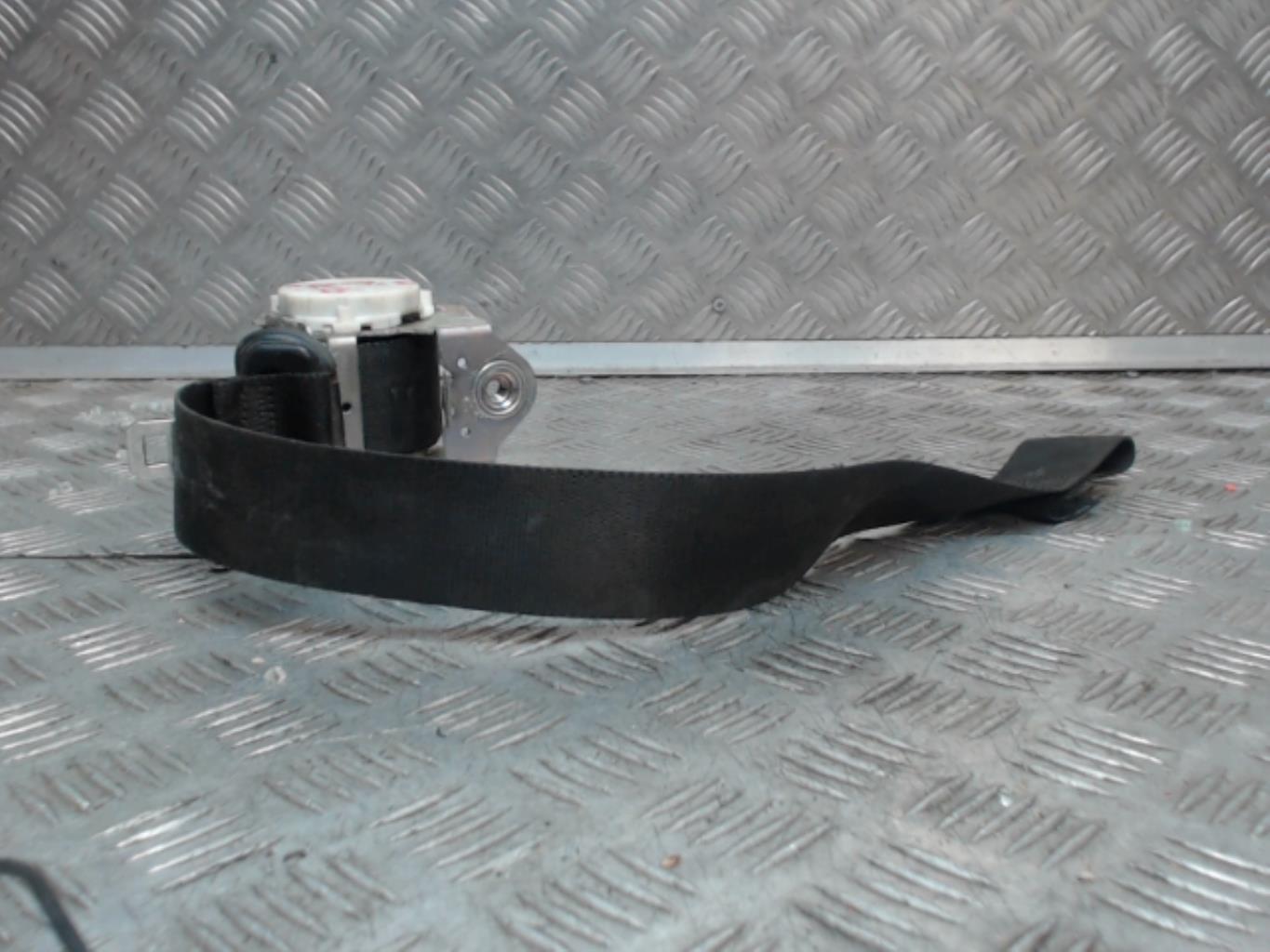 Ceinture avant gauche
