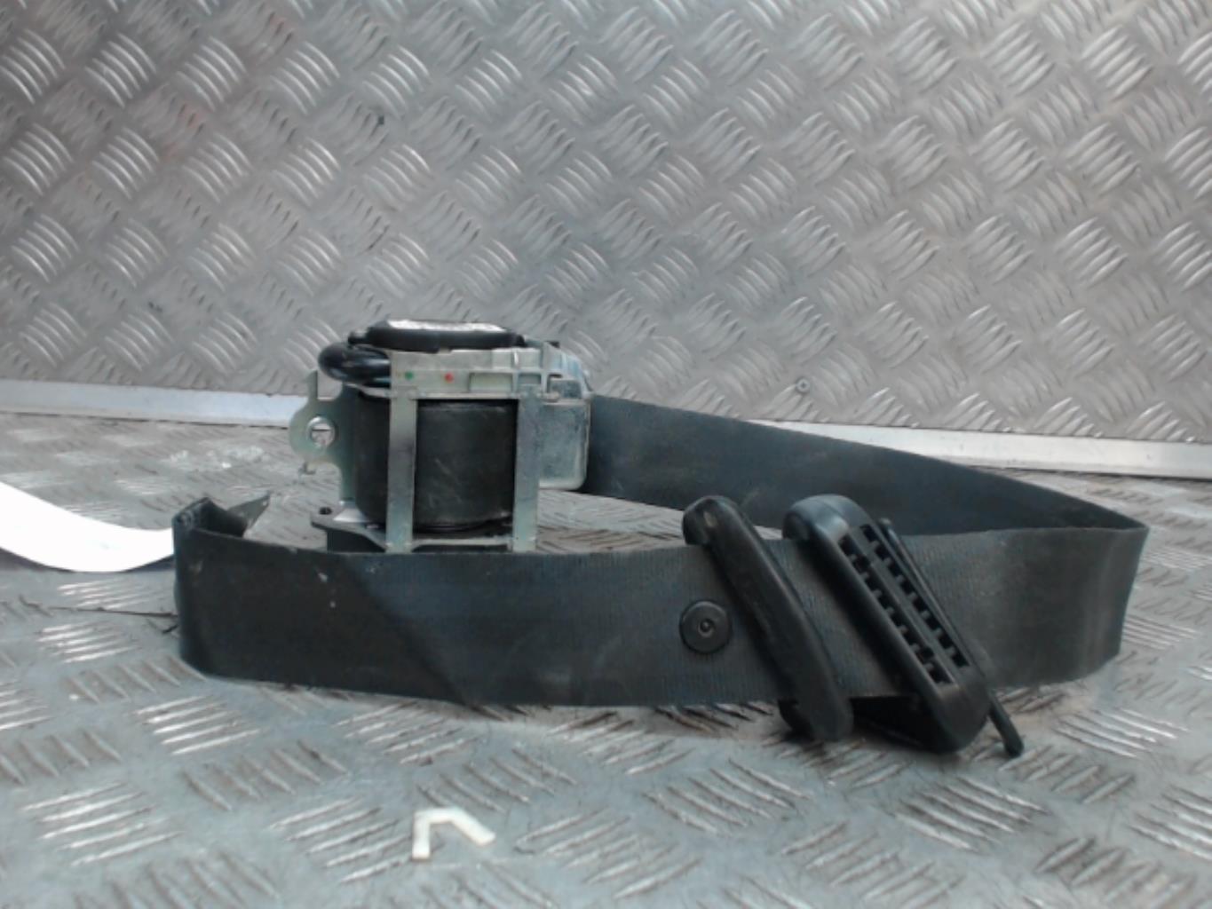 Ceinture avant gauche