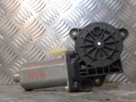 Moteur leve vitre avant gauche