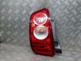 Fanale posteriore principale sinistro (luci)