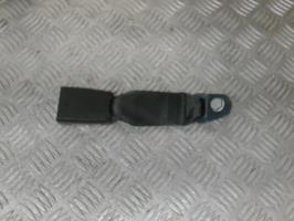 Attache ceinture arriere gauche