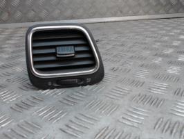 Aerateur tableau de bord avant gauche