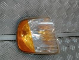 Optique avant secondaire droit (feux)(clignotant)