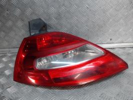 Fanale posteriore principale sinistro (luci)