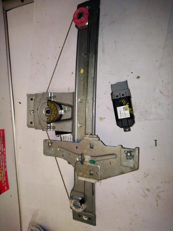 Leve vitre electrique arriere gauche