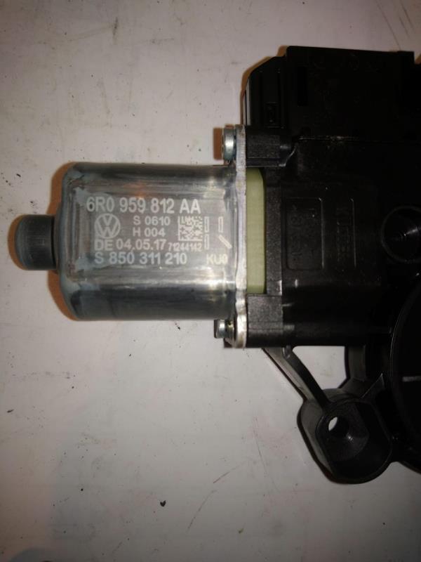Moteur leve vitre arriere droit
