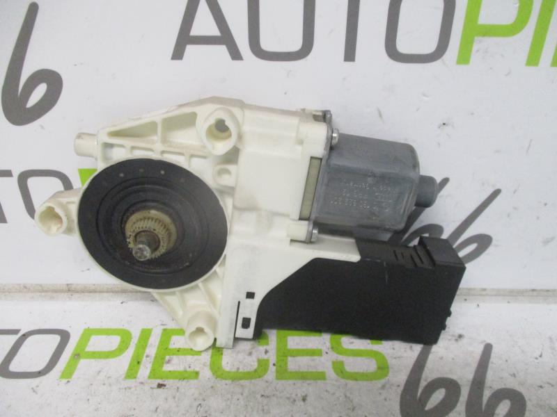 Moteur leve vitre avant droit