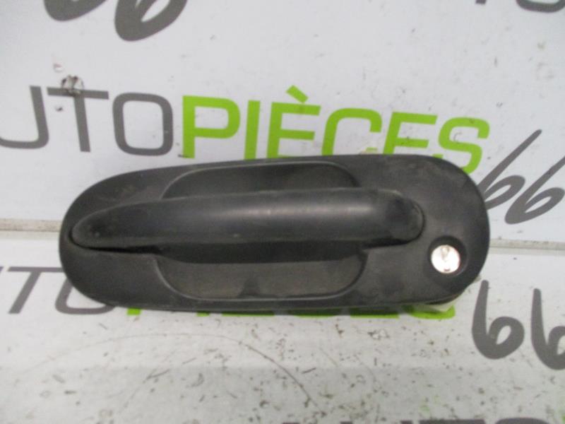 Poignee porte avant gauche