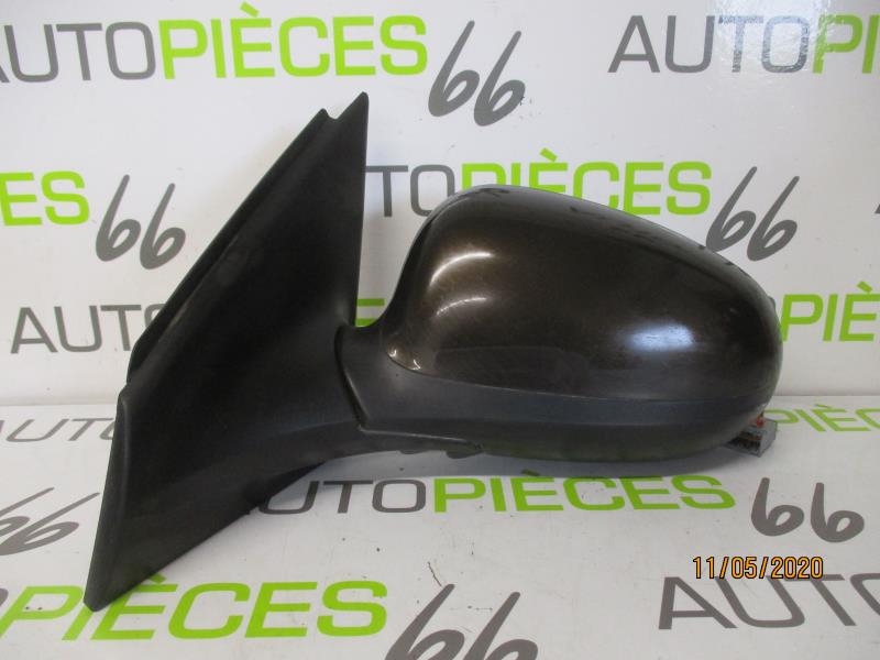 Specchietto retrovisore sinistro