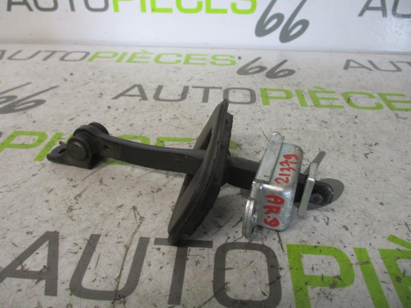 Arresto portiera posteriore destra