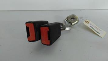 Attache ceinture arriere gauche