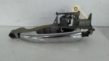 Poignee porte avant gauche