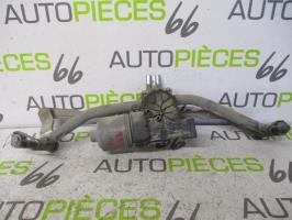 Motore tergicristallo anteriore