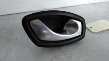 Poignee interieur avant gauche