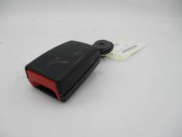 Attache ceinture avant droit