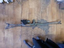 Moteur essuie glace avant