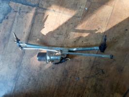 Moteur essuie glace avant