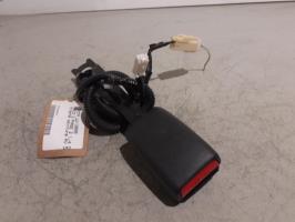 Attache ceinture avant droit