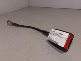 Attache ceinture avant gauche
