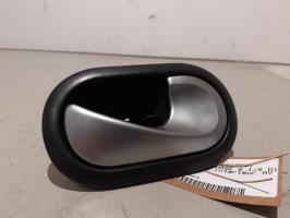 Poignee interieur avant droit