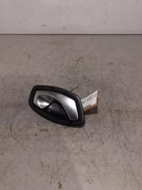 Poignee interieur avant droit