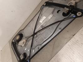 Leve vitre electrique avant droit