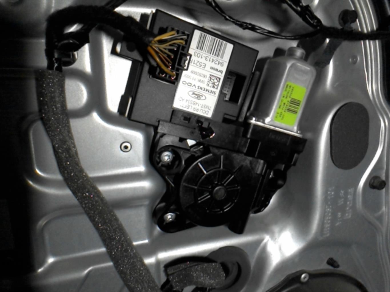 Leve vitre electrique arriere gauche