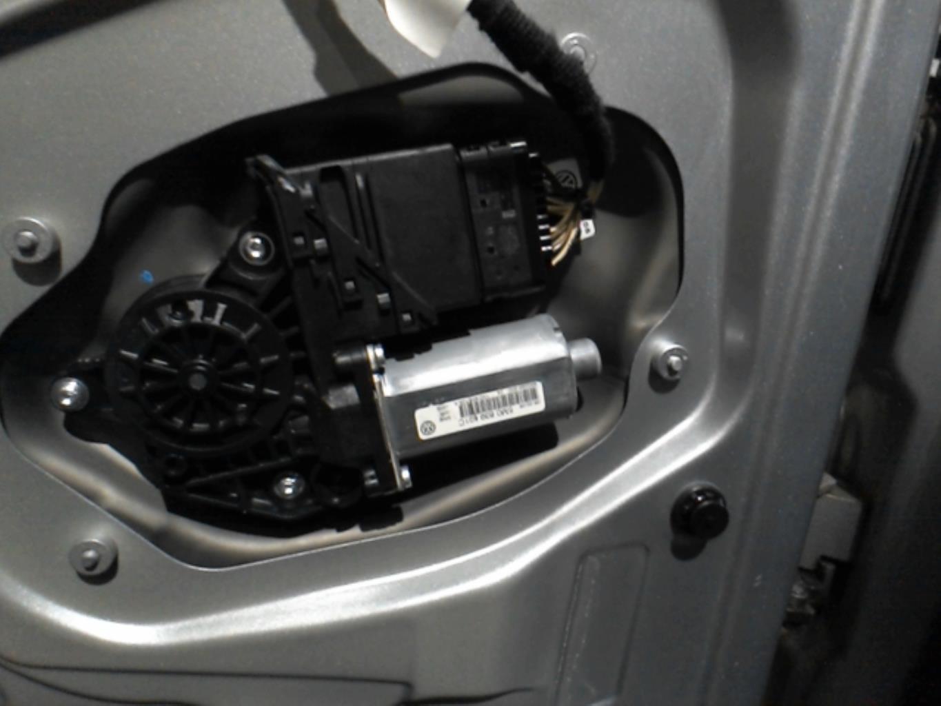Leve vitre electrique arriere gauche