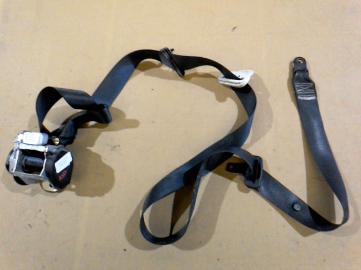 Ceinture avant gauche